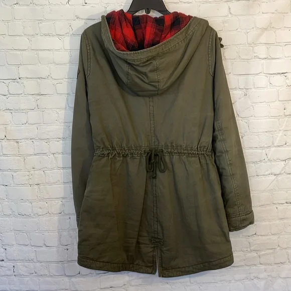 Hollister Olive Green with Buffalo plaid lining warm weather Parker Coat Jacket - Picture 7 of 9